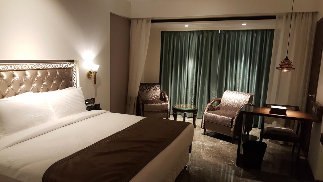 Hotel Peninsula Redpine Mumbai Ngoại thất bức ảnh