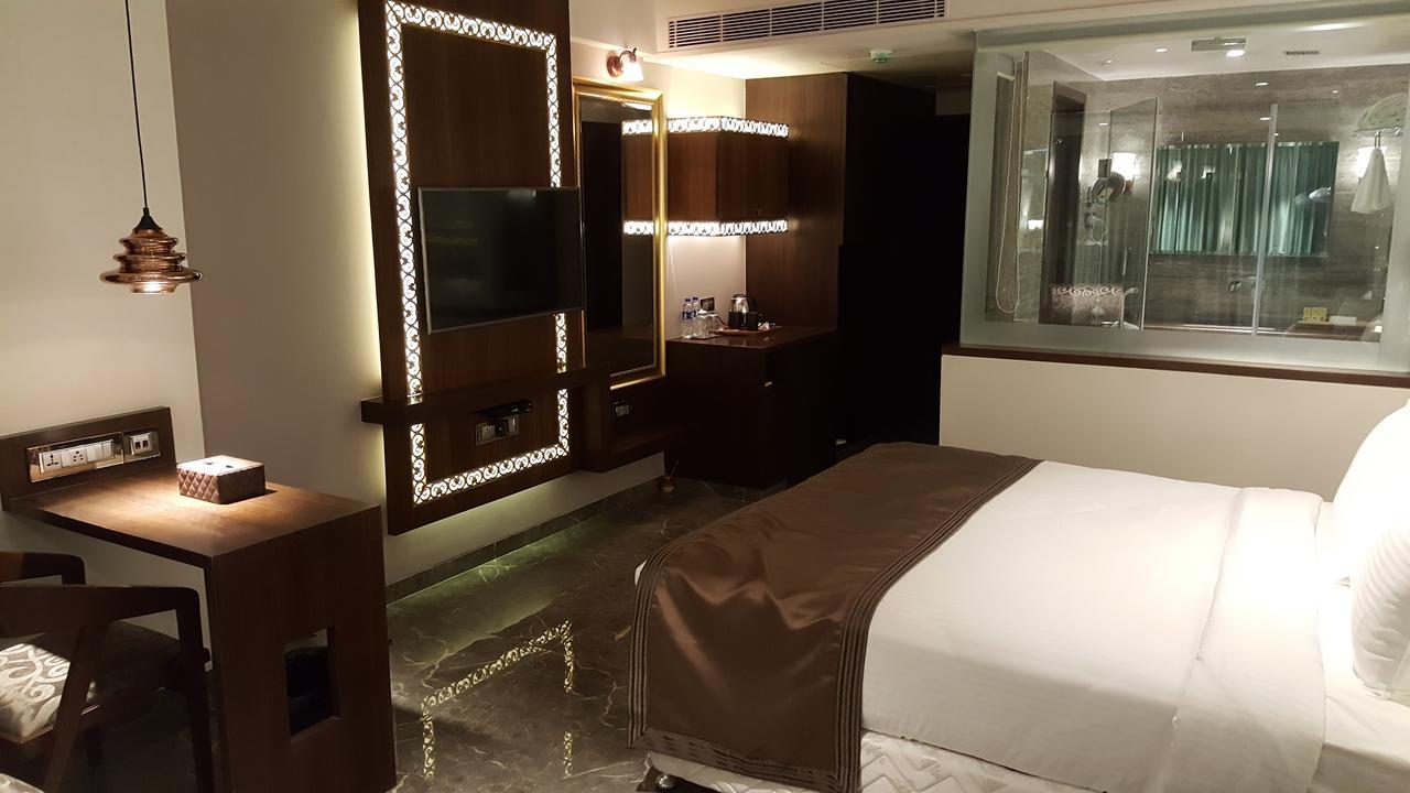 Hotel Peninsula Redpine Mumbai Ngoại thất bức ảnh