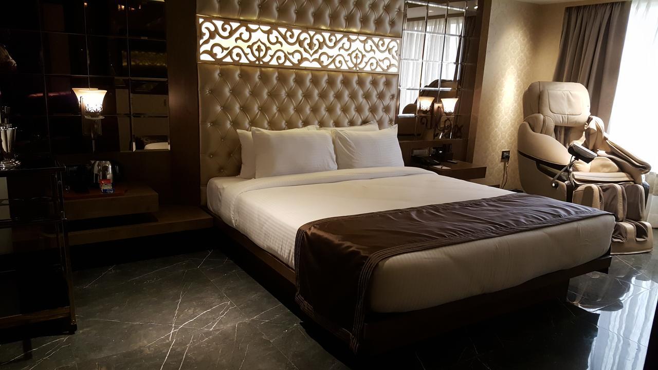 Hotel Peninsula Redpine Mumbai Ngoại thất bức ảnh
