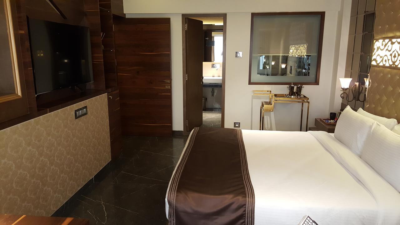 Hotel Peninsula Redpine Mumbai Ngoại thất bức ảnh