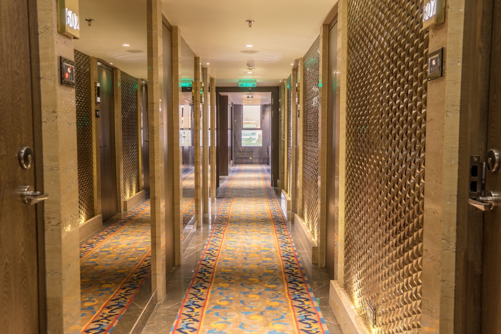 Hotel Peninsula Redpine Mumbai Ngoại thất bức ảnh